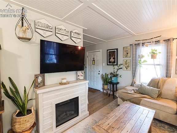 5th image of 1404 N Prospect St