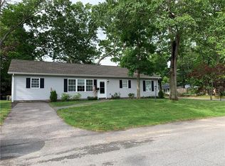 131 Chatworth Ave, Warwick, RI 02886