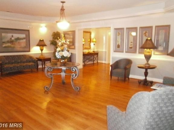 3rd image of 20745 Royal Palace Sq Unit 424