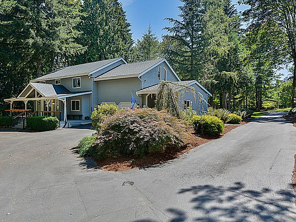 Custom Home on 5.1 Acres