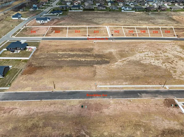 346 Lansdowne St #239, De Pere, WI 54115