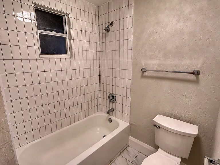 4015 N Seminole Ave #2 — Photo 11
