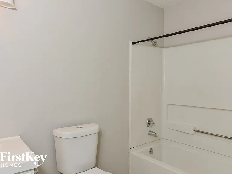 13391 Greenstone — Photo 9