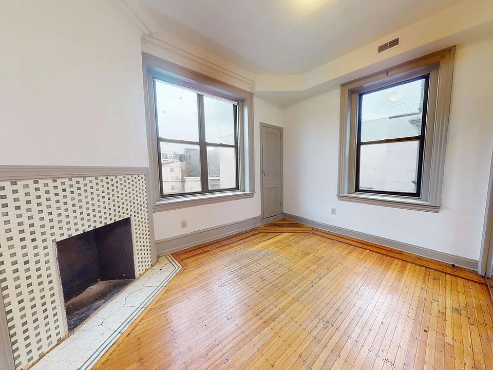 1st image of 1524 N 16th St #2R