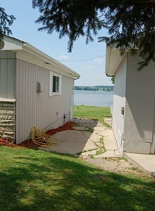 2nd image of W11010 Glen Dr