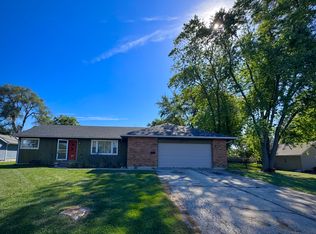 1671 Sheffer Rd, Aurora, IL 60505