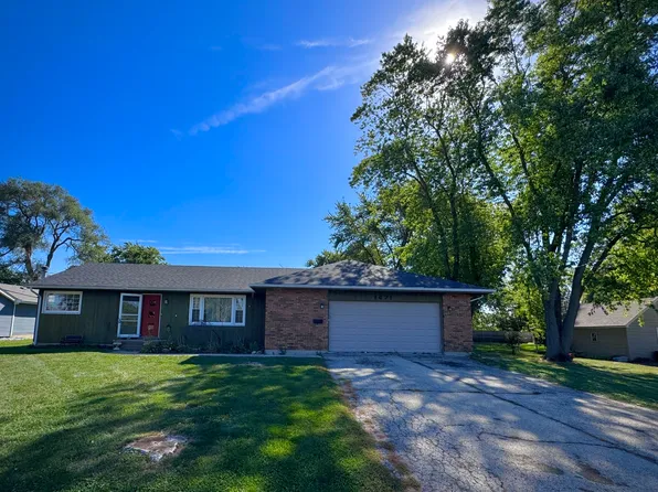 1671 Sheffer Rd, Aurora, IL 60505