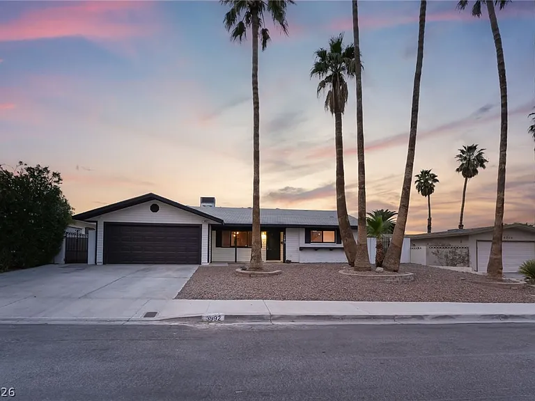3992 Chinchilla Ave — Photo 69