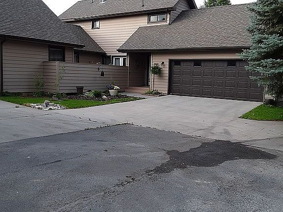 2nd image of 3911 Spy Glass Cir