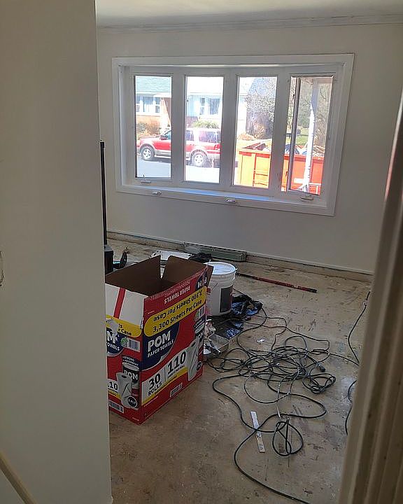 2nd image of 332 Roosevelt Ave