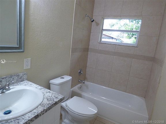 5th image of 420 NE 166th St #420