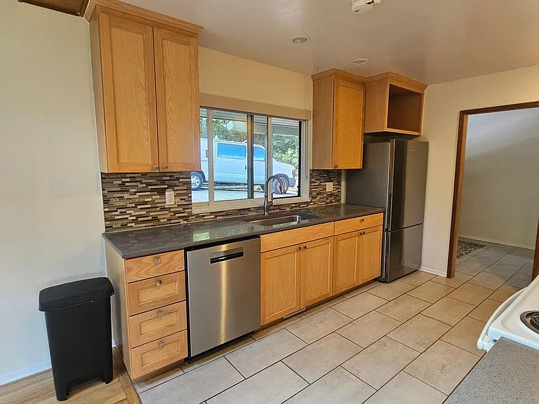 3550 Gangmarken Way NE — Photo 4