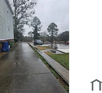 2065 Martin Luther King Jr Dr SW #B — Photo 8