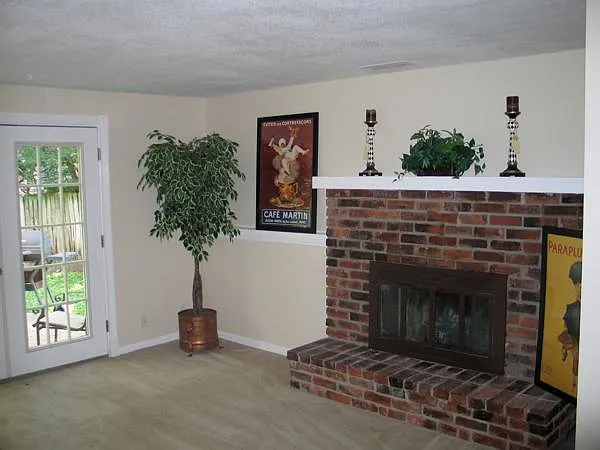 8209 Mercier St — Photo 7