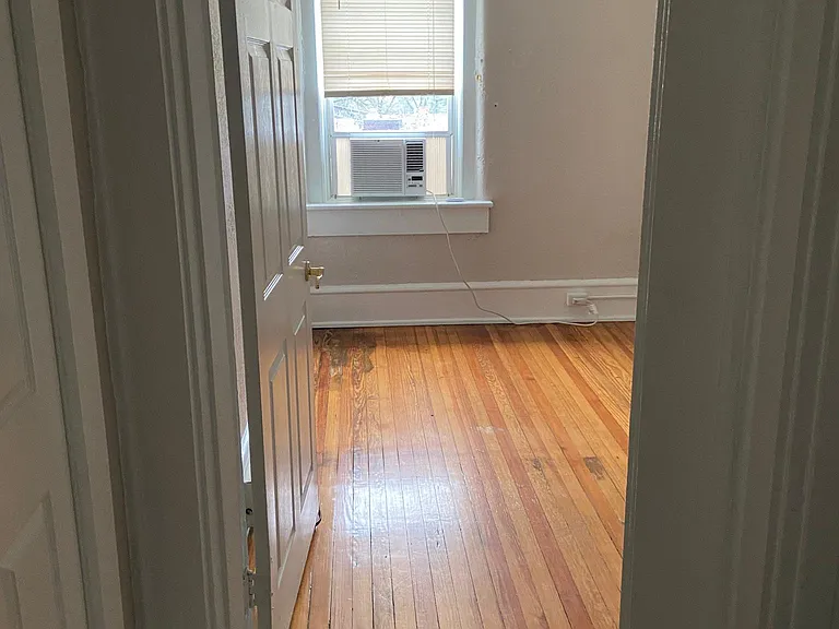 220 E Main St #9 — Photo 6