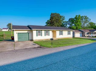 30 Donna Dr, Flatwoods, KY 41139