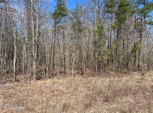 17 Pine Breeze Dr, Monterey, TN 38574