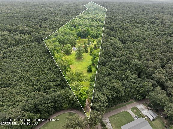 2nd image of 768 Lake Blvd