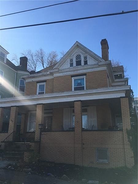 2nd image of 322 Walnut Ave