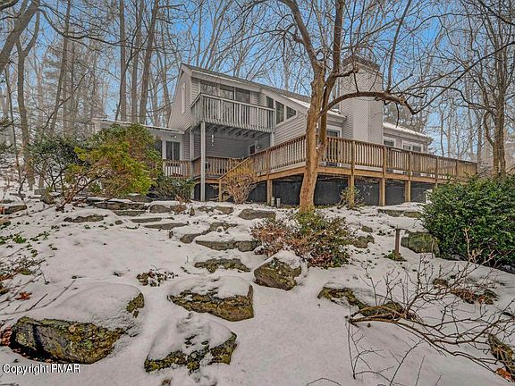 2nd image of 130 Cobble Creek Dr