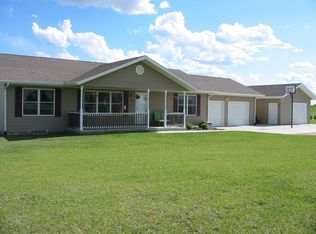 15060 Kylee Ct, Wamego, KS 66547