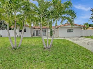 256 SW 11th Pl, Boca Raton, FL 33432