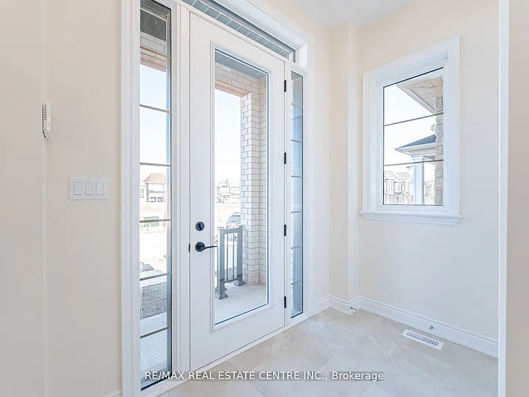 1330 Loon Ln — Photo 5