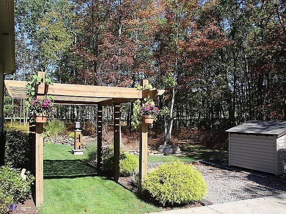 Craftsman Pergola