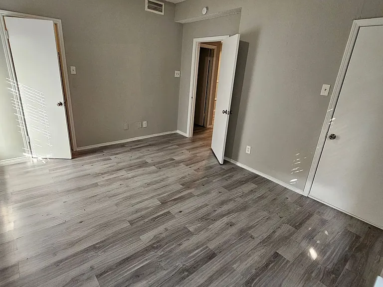 3209 Norwalk Ave #202 — Photo 5