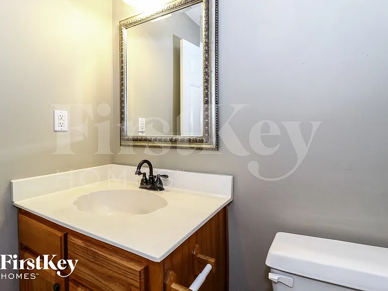 9095 Strawberry Ln — Photo 14