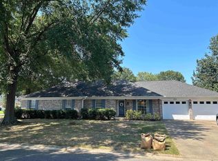 965 Paul Dr, Conway, AR 72034