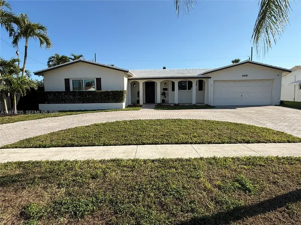 4450 NW 9th St, Coconut Creek, FL 33066