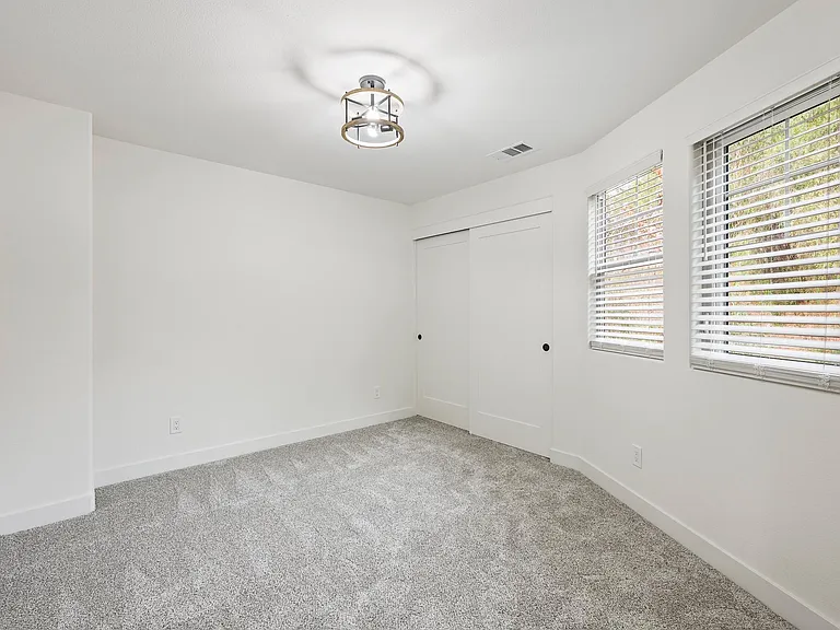 915 E Central Ave #2 — Photo 16