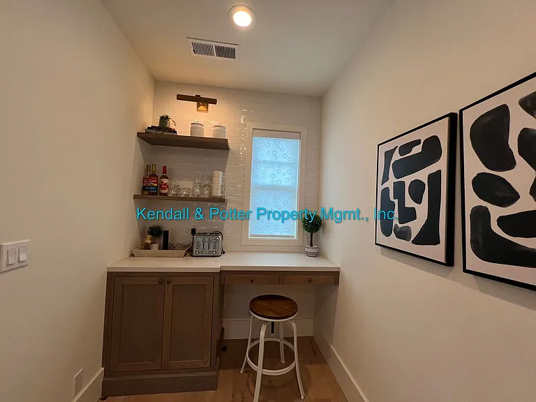 1411 Seabright Ave — Photo 16
