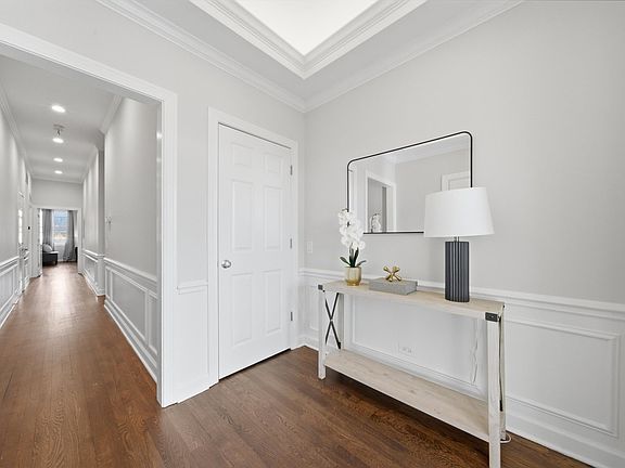 3rd image of 4821 N Damen Ave #4