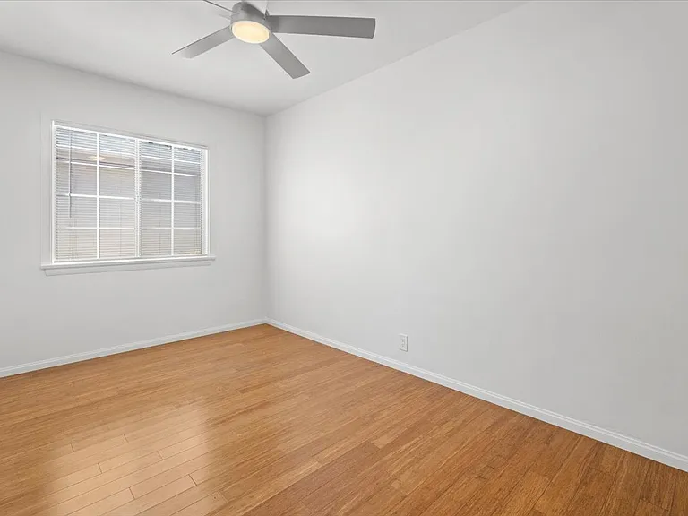 1726 Abbot Kinney Blvd #2 — Photo 12