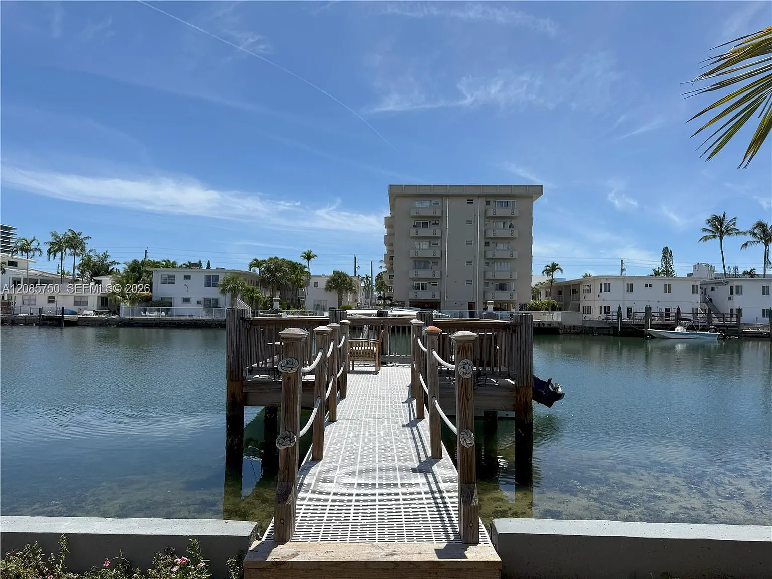 Oasis On The Beach Condo — Photo 4