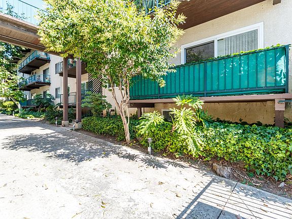 5th image of 5460 White Oak Ave #103