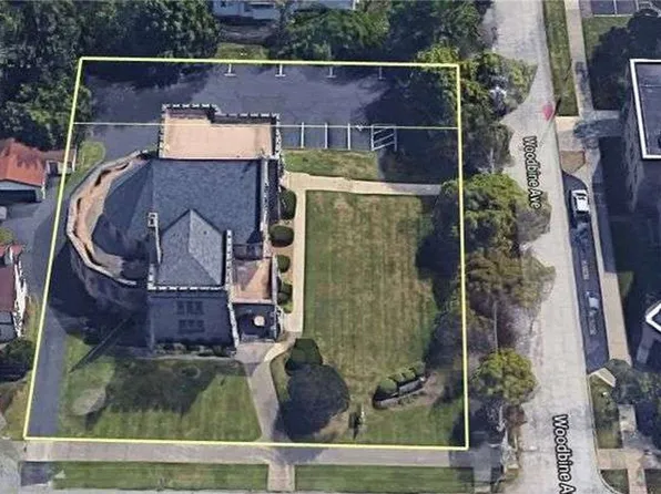 1205 Elm St, Youngstown, OH 44505