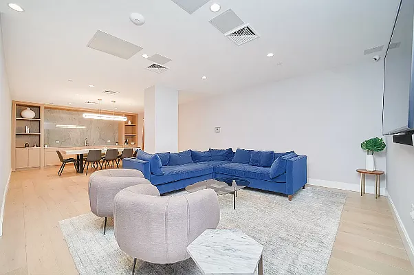Rented by Living New York | media 8