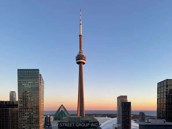 99 John St #3901, Toronto, ON M9N 1J9