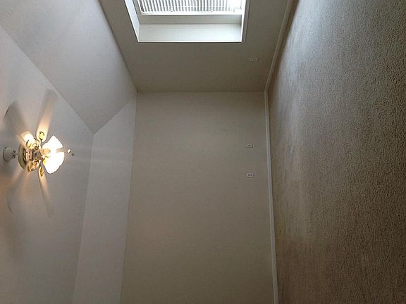3rd image of 5530 Imperial Grove Dr