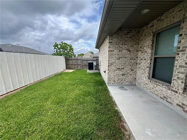 2708 Volpe Dr — Photo 19