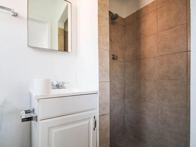 209 San Saba Rd — Photo 10