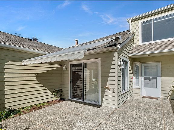 2nd image of 3644 SE 224th Place SE #2311