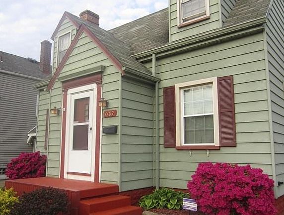 4th image of 1187 Meadowbrook Ave SE