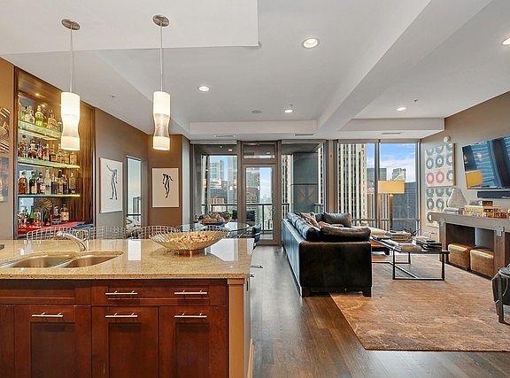 5th image of 240 E Illinois St APT 3005
