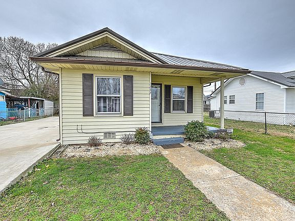 2nd image of 1357 Willow St