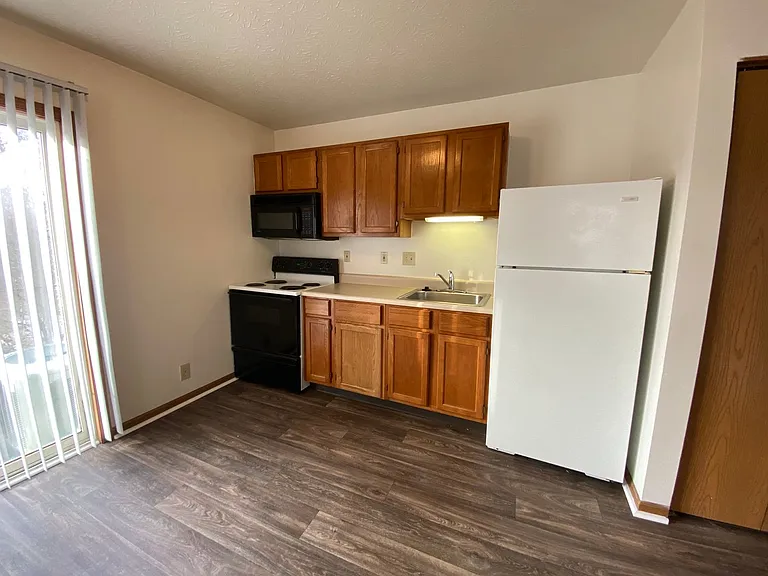Greenbush Apartments — Photo 26