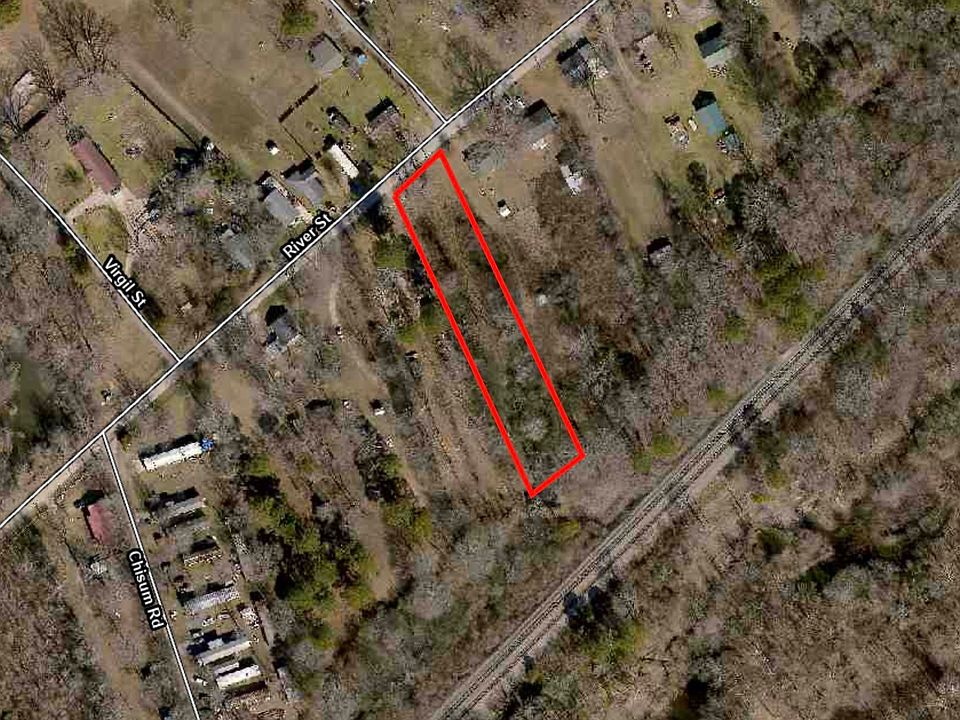 1st image of 2004 River St